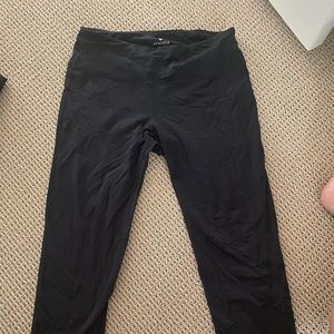 Athleta 3/4 crop leggings
